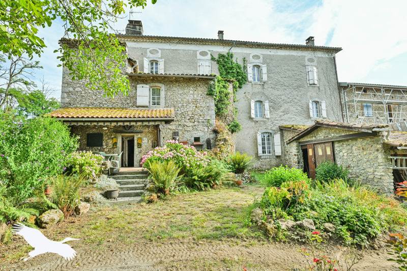 Vente Maison LESCURE - 10 pièces -260 m² - (09420)