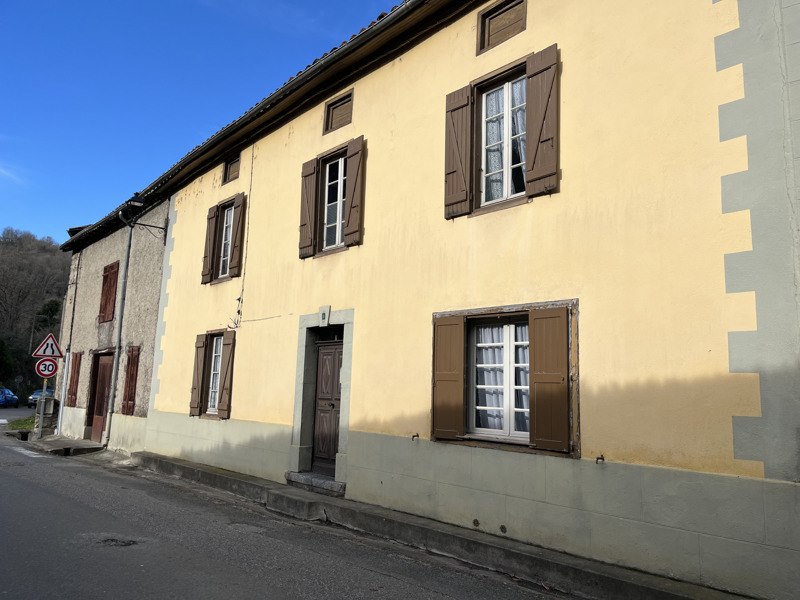 Vente Maison LACOURT - 8 pièces -225,3 m² - (09200)