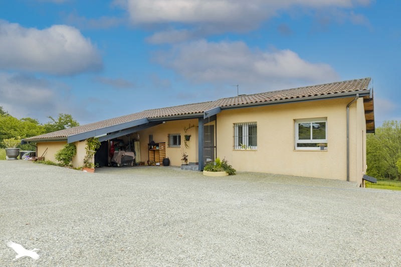 Maison  - 7 pièces    - 161 m² - MONTJOIE EN COUSERANS (09)