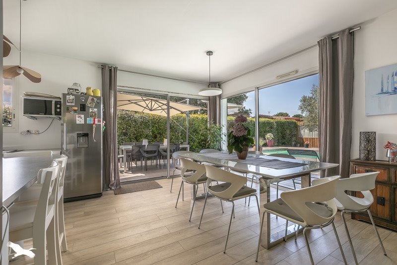 Vente Maison GUJAN MESTRAS - 5 pièces -130 m² - (33470)