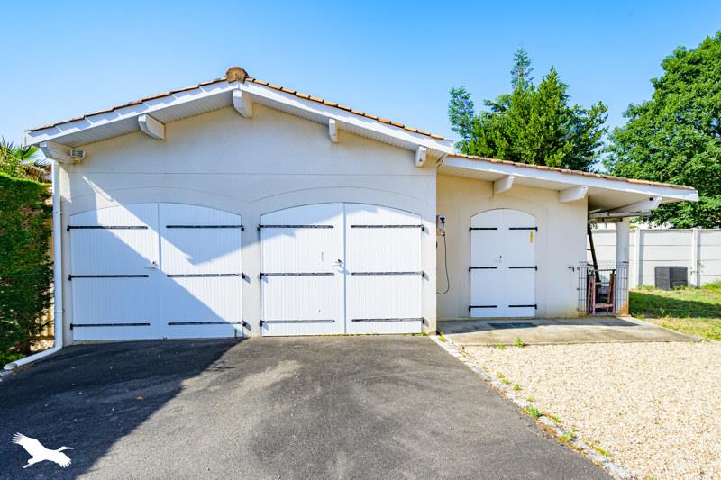 Vente Maison GUJAN MESTRAS - 7 pièces -157 m² - (33470)