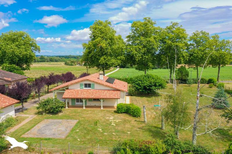 Vente Maison CASTELNAU D AUZAN LABARRERE - 4 pièces -124 m² - (32440)