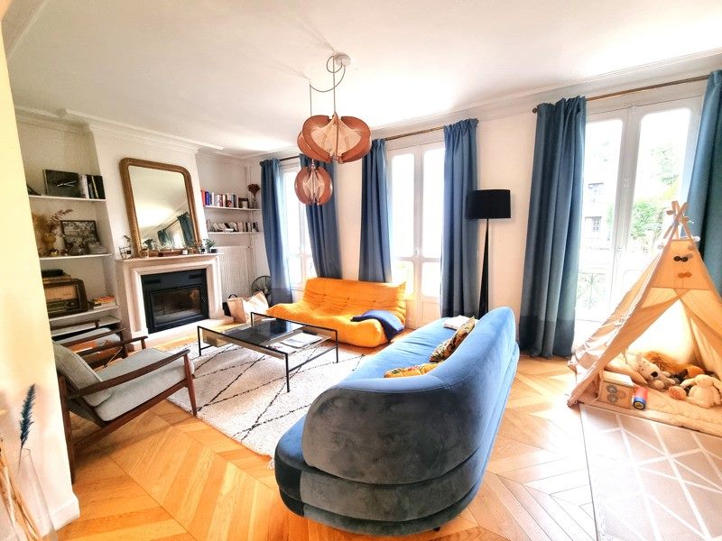 Vente Maison PARMAIN - 6 pièces -195 m² - (95620)