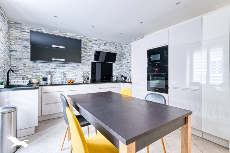 Vente Appartement L ISLE ADAM - 3 pièces -72 m² - (95290)