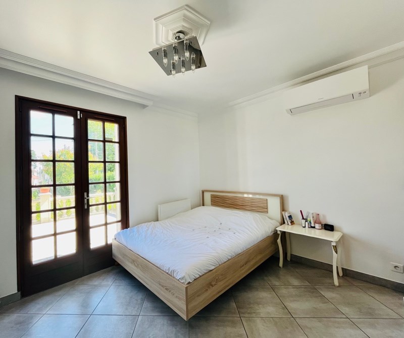 Vente Maison L'Isle-Adam - 8 pièces -192 m² - (95290)