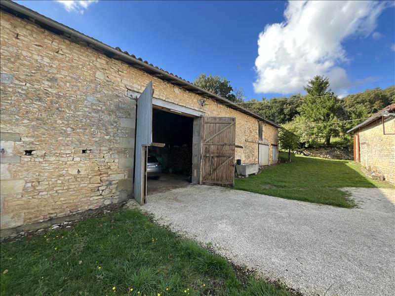 Vente Maison TAIZE AIZIE - 2 pièces -56 m² - (16700)