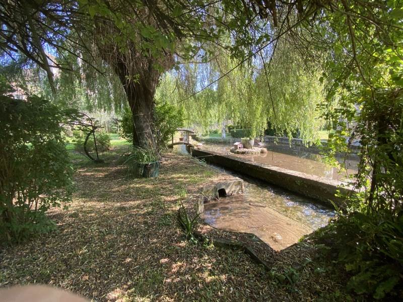 Vente Maison LIZANT - 10 pièces -201 m² - (86400)