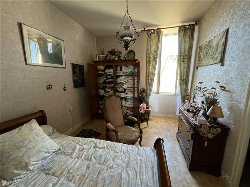 Vente Maison RUFFEC - 4 pièces -88 m² - (16700)