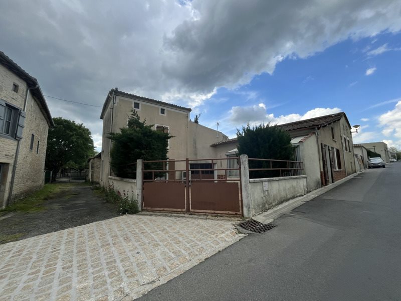 Vente Maison VILLEFAGNAN 16240 5 pièces - 95 m²