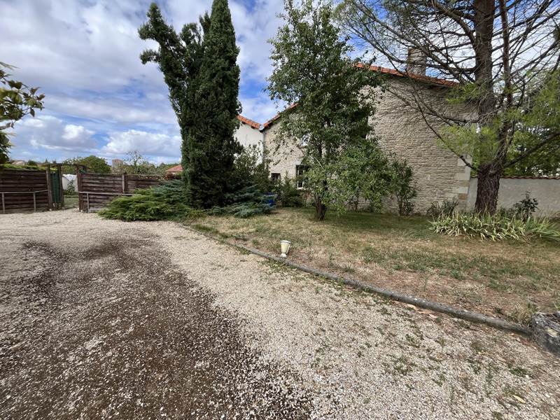 Vente Maison LONNES - 3 pièces -94 m² - (16230)