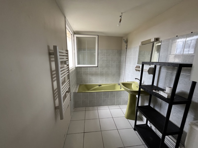 Vente Maison LONNES - 3 pièces -94 m² - (16230)