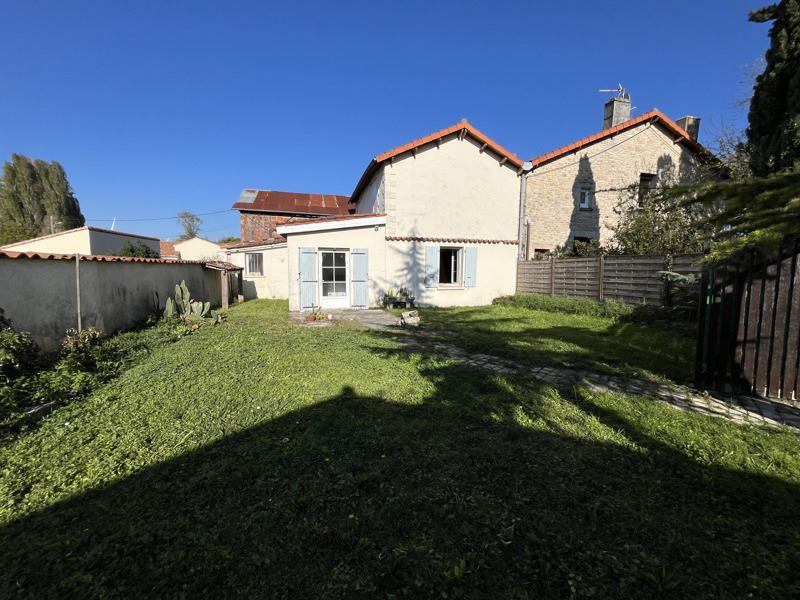 Vente Maison LONNES - 3 pièces -94 m² - (16230)