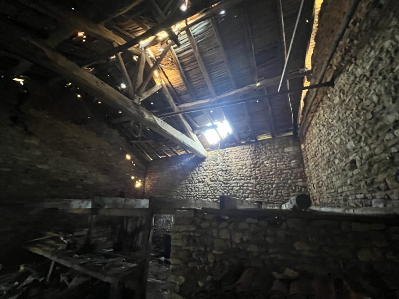 Vente Grange NANTEUIL EN VALLEE - 1 pièce -90 m² - (16700)