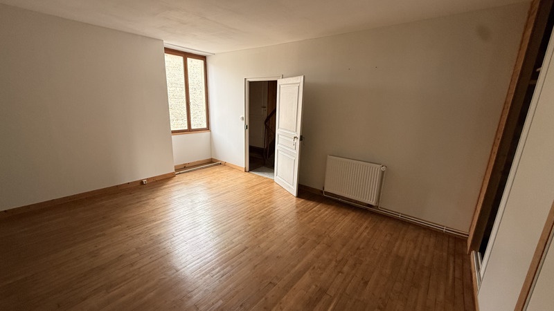 Vente Maison COURCOME - 7 pièces -180 m² - (16240)