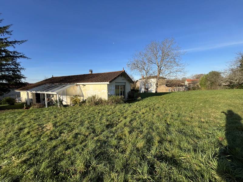 Vente Maison BEAULIEU SUR SONNETTE - 7 pièces -160 m² - (16450)