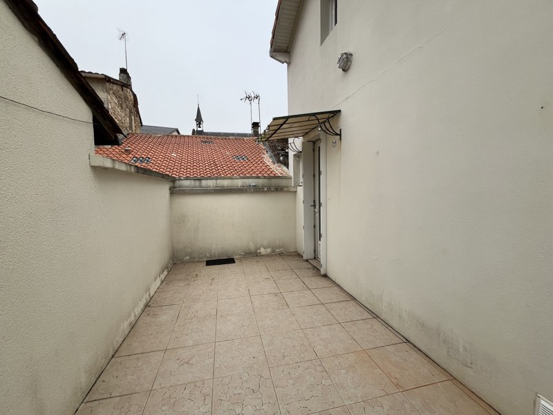 Vente Maison RUFFEC - 4 pièces -106 m² - (16700)
