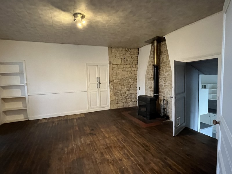 Vente Maison LONNES - 4 pièces -150 m² - (16230)