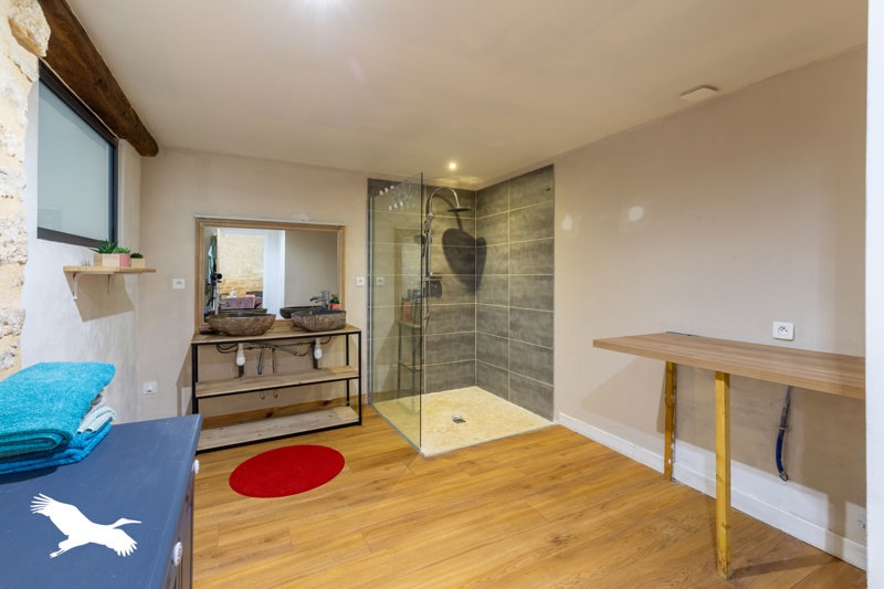 Vente Maison FONTENILLE - 8 pièces -295 m² - (16230)