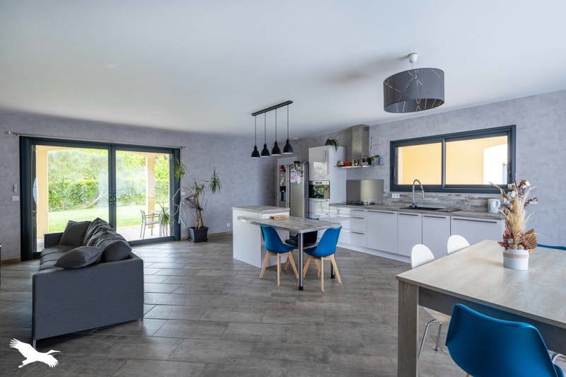 Vente Maison RUFFEC - 5 pièces -131 m² - (16700)