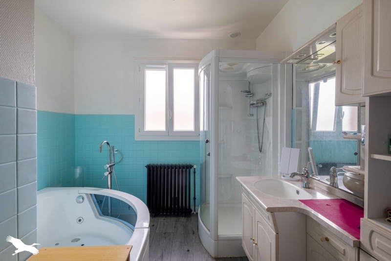 Vente Maison RUFFEC - 5 pièces -172 m² - (16700)
