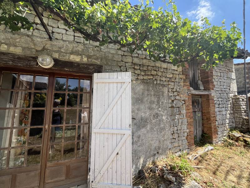 Vente Maison BIOUSSAC - 5 pièces -127 m² - (16700)