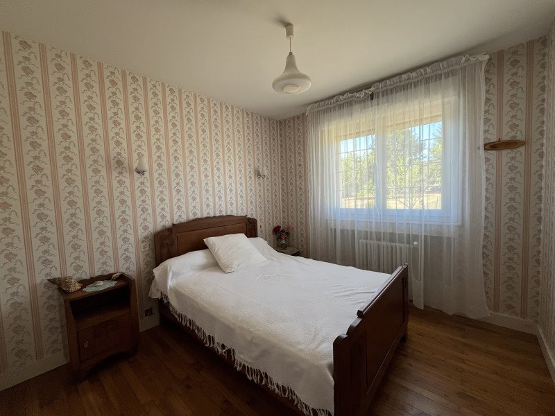 Vente Maison RUFFEC - 6 pièces -120 m² - (16700)