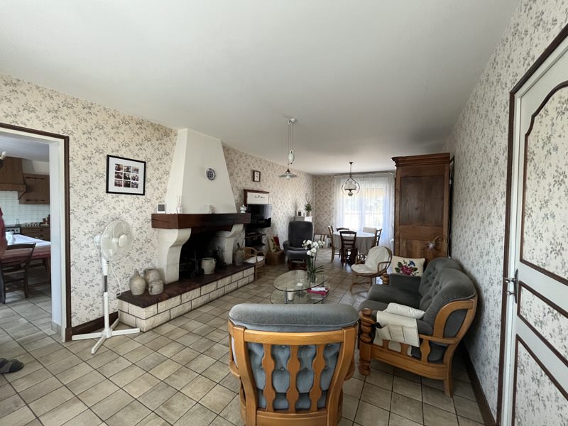 Vente Maison RUFFEC - 6 pièces -120 m² - (16700)