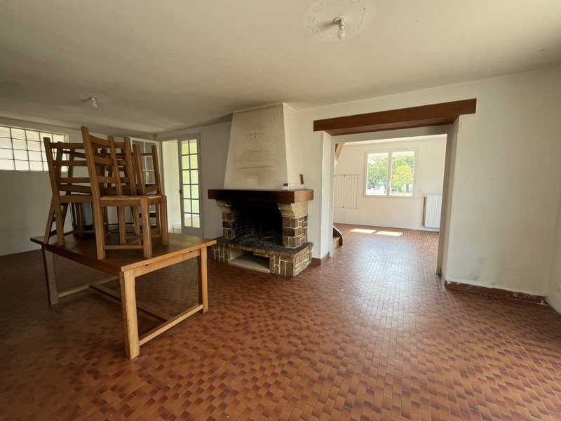Vente Maison TAIZE AIZIE - 6 pièces -152 m² - (16700)