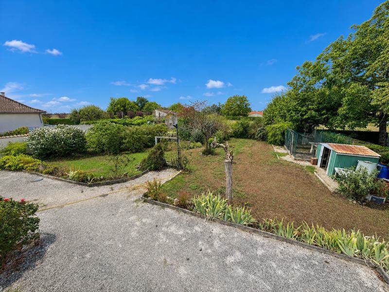 Vente Maison ST SAVIOL - 5 pièces -137 m² - (86400)