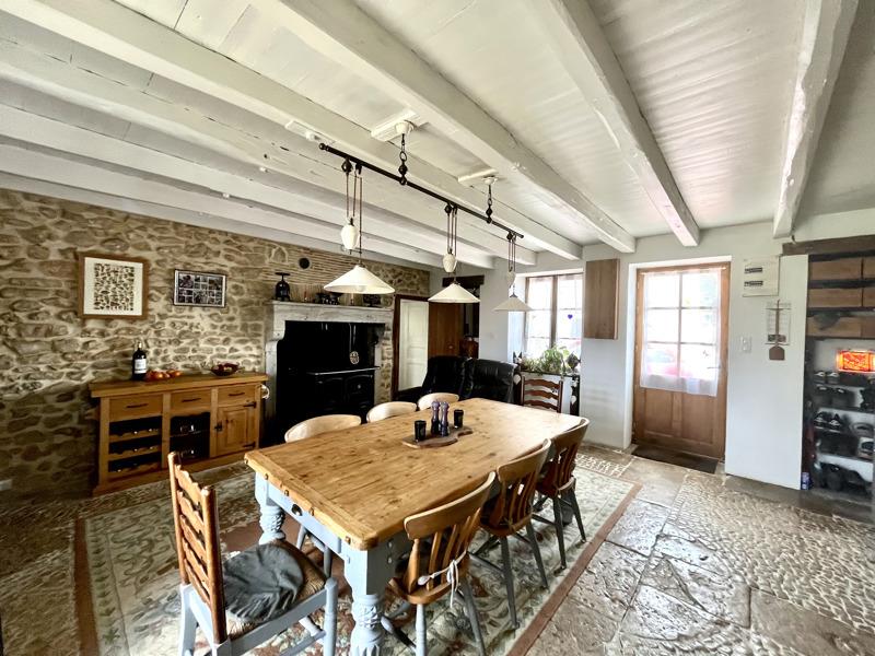Vente Maison Nanteuil-en-Vallée - 4 pièces -125 m² - (16700)