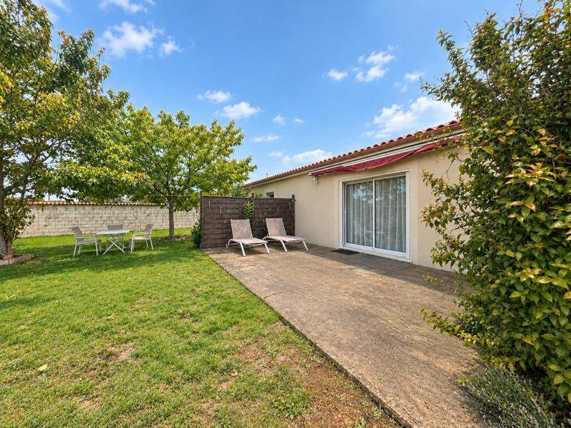 Vente Maison Les Adjots - 6 pièces -153 m² - (16700)