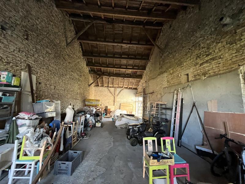 Vente Maison Saint-Laurent-de-Céris - 8 pièces -196 m² - (16450)