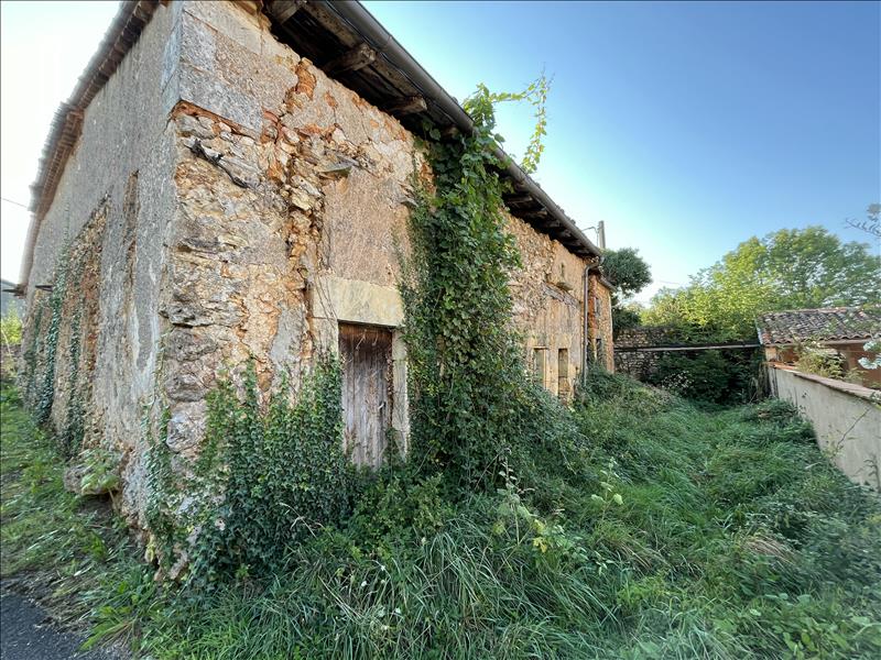 Vente Grange ST ADJUTORY - 3 pièces -98 m² - (16310)