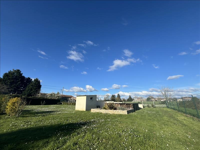 Vente Maison AGRIS - 8 pièces -190 m² - (16110)