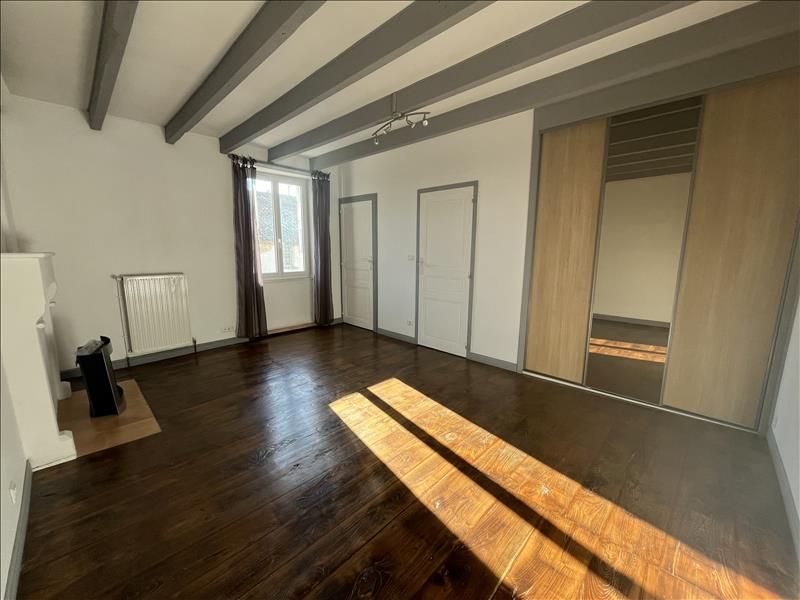 Vente Maison AGRIS - 8 pièces -190 m² - (16110)