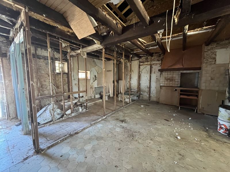 Vente Maison RIVIERES - 4 pièces -180 m² - (16110)