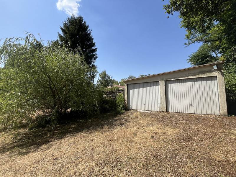 Vente Terrain MARILLAC LE FRANC - -1560 m² - (16110)