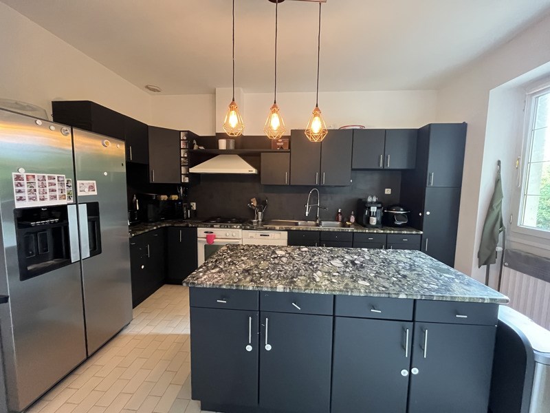 Vente Maison RIVIERES - 8 pièces -222 m² - (16110)