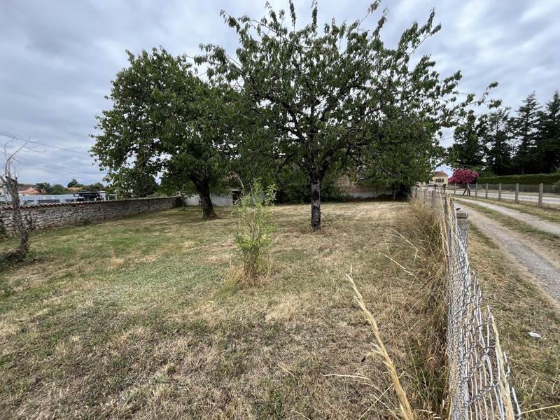 Vente Grange RIVIERES - 1 pièce -190 m² - (16110)