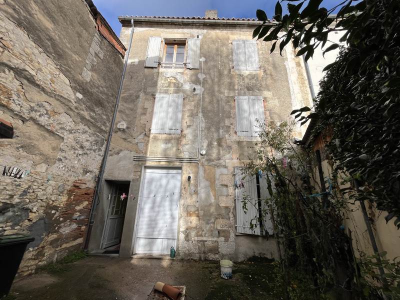 Vente Immeuble LA ROCHEFOUCAULD EN ANGOUMOIS - -  155 m² - (16110)
