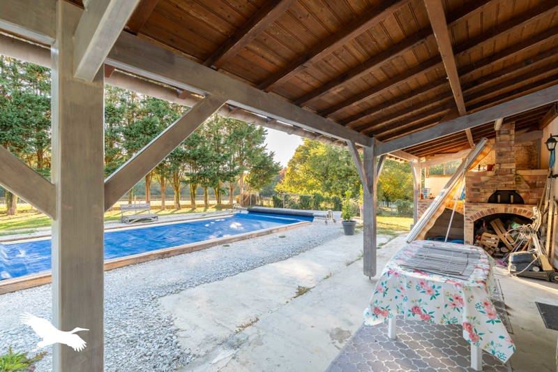 Vente Maison LA ROCHEFOUCAULD EN ANGOUMOIS - 6 pièces -147 m² - (16110)