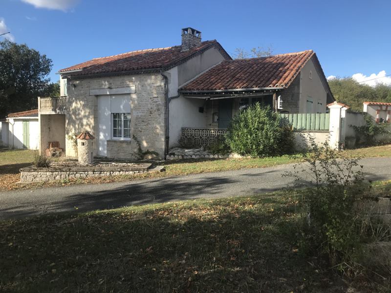 Vente Maison LES PINS - 4 pièces -118 m² - (16260)