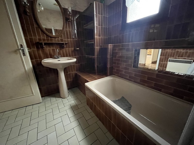 Vente Maison LA ROCHEFOUCAULD EN ANGOUMOIS - 3 pièces -82 m² - (16110)