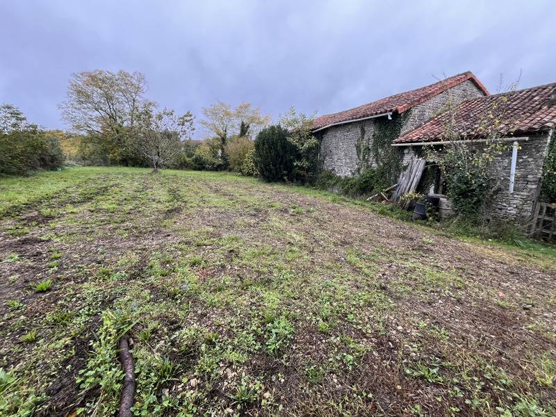 Vente Maison COULGENS - 5 pièces -300 m² - (16560)