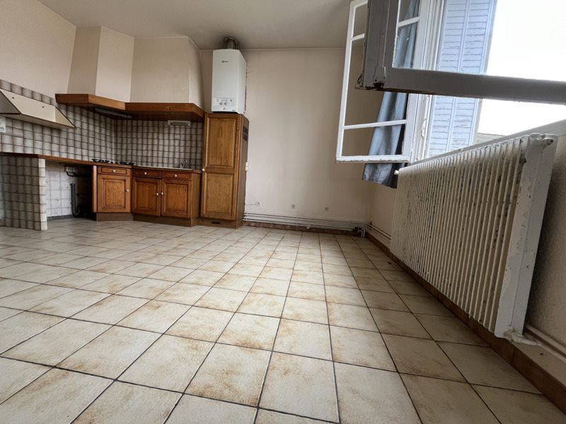 Vente Immeuble LA ROCHEFOUCAULD EN ANGOUMOIS - -  221 m² - (16110)