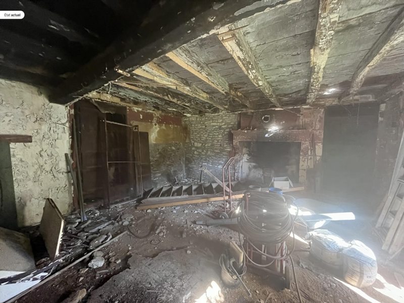 Vente Maison LA ROCHETTE - 2 pièces -102 m² - (16110)