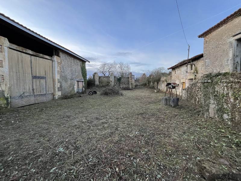 Vente Maison LA ROCHETTE - 2 pièces -102 m² - (16110)