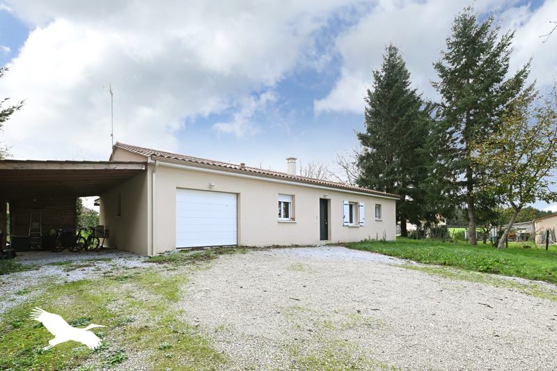 Vente Maison ST ADJUTORY - 4 pièces -92 m² - (16310)