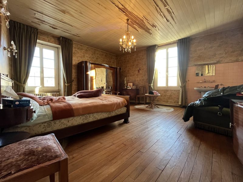 Vente Immeuble LA ROCHEFOUCAULD EN ANGOUMOIS - -  442 m² - (16110)