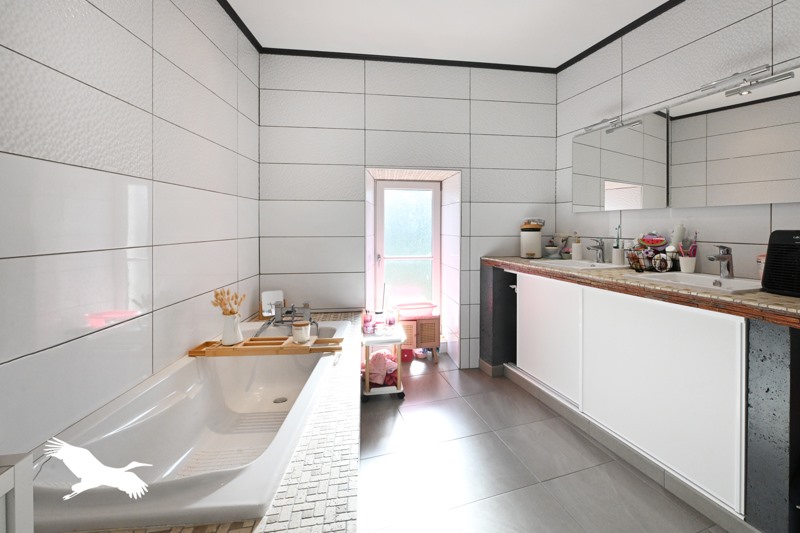 Vente Maison LA ROCHEFOUCAULD EN ANGOUMOIS - 5 pièces -140 m² - (16110)